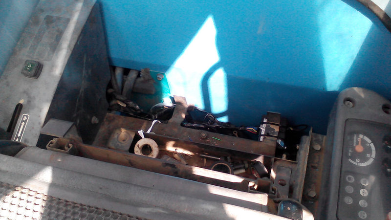 Установка глонасс/gps мониторинга + контроль топлива на экскаватор kubota rx 502